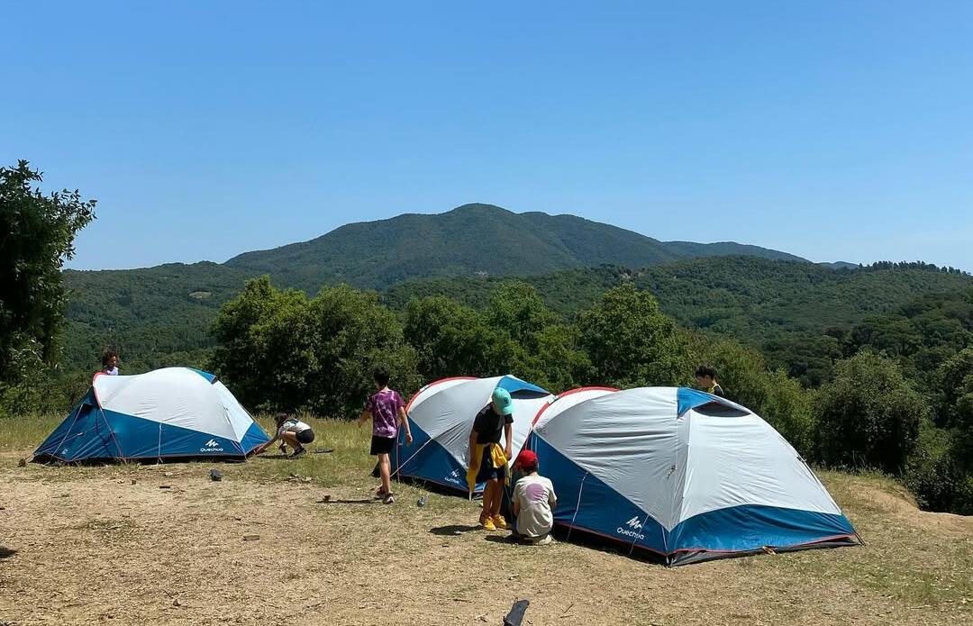 Imatges d'infants i joves de campaments d'estiu 