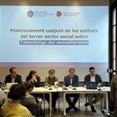 Representants d'entitats socials a la roda de premsa sobre sensellarisme