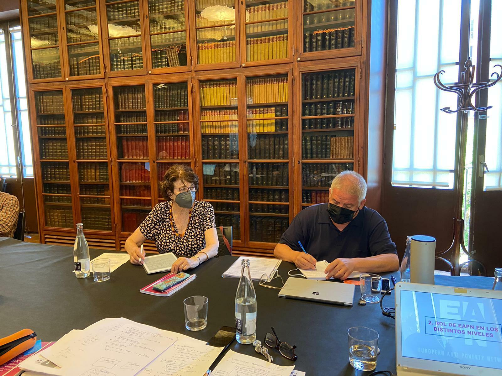 Francina Alsina i Carlos Susías a la comissió permanent d'EAPN a Barcelona