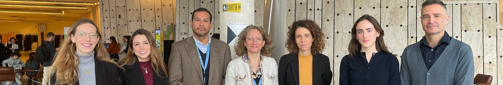 Imatge representació de la Taula i Catesco a l'UPR Info