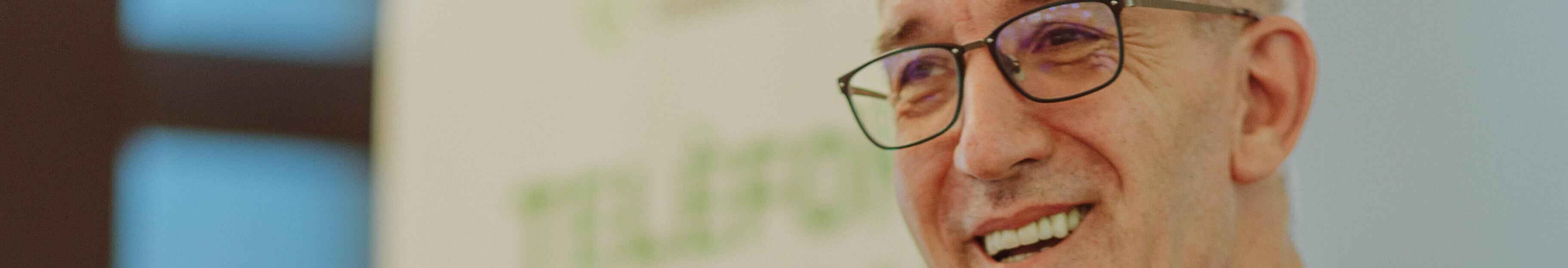 Imatge d'Enric Morist en un acte d'Ajuda i Esperança