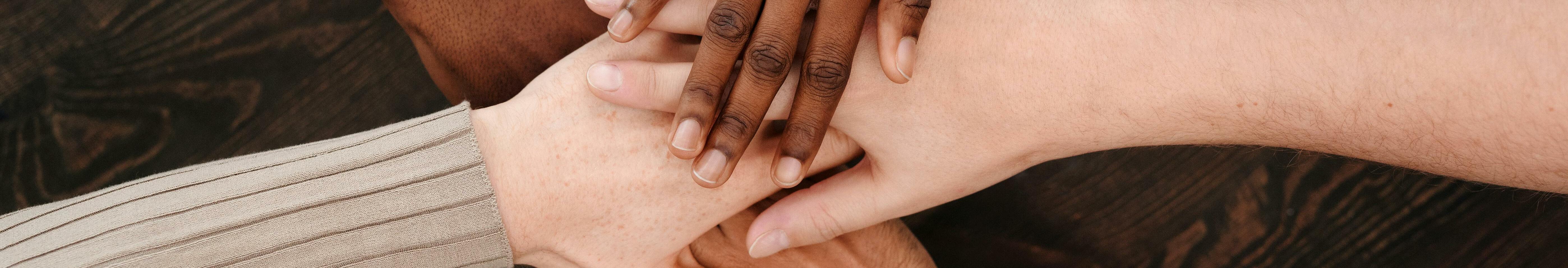 Mans diverses en equip