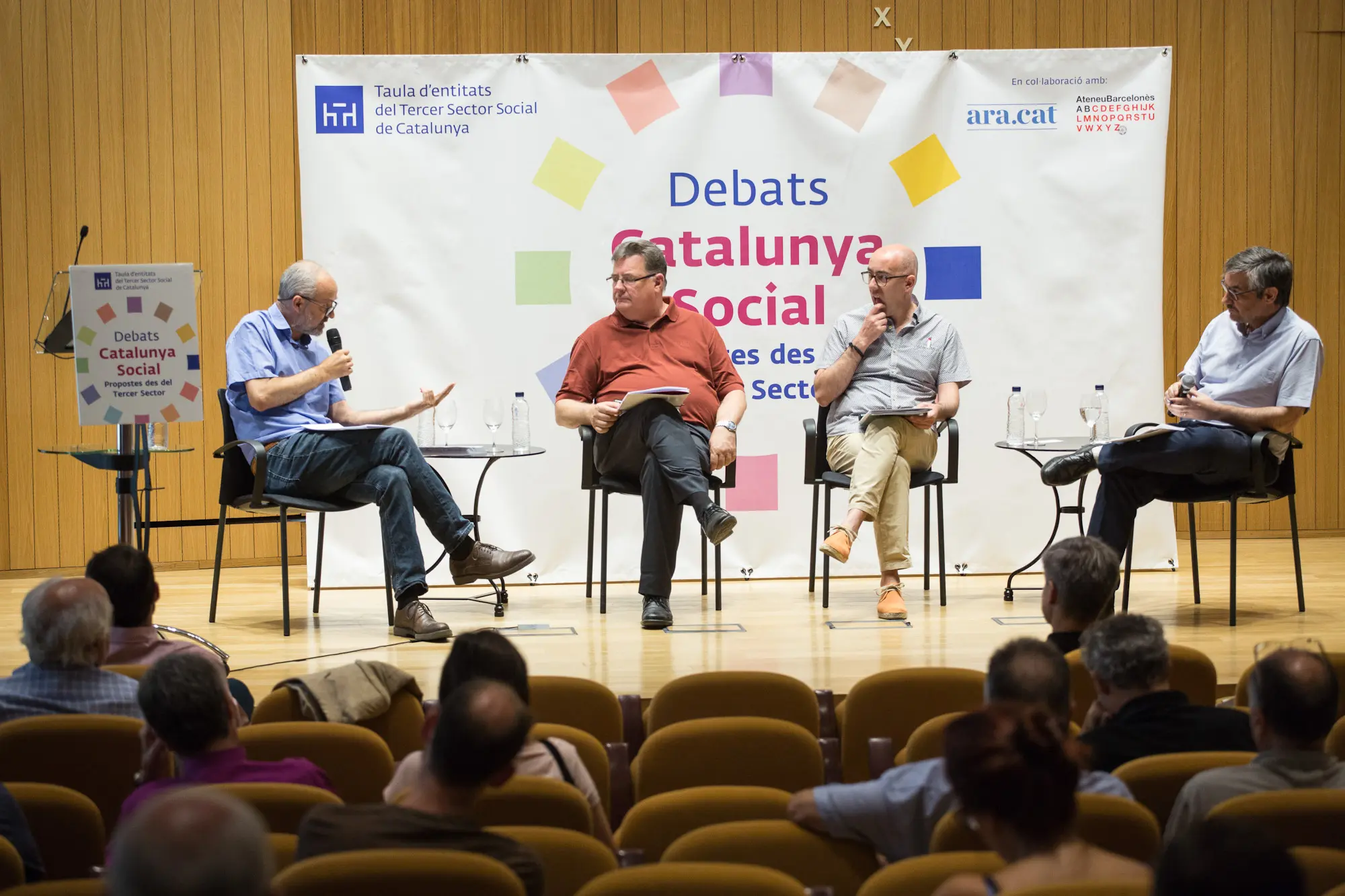 Debat '‘Els habitatges buits dels bancs. Una oportunitat perduda per ampliar el parc de lloguer social?’