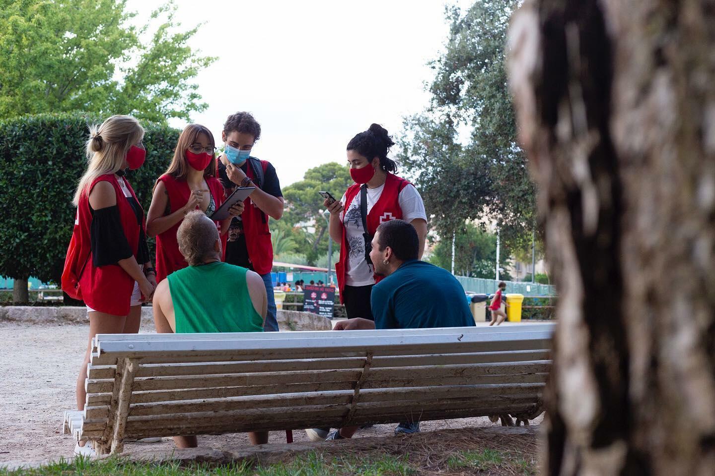 Imatge campanya Creu Roja i Govern que sensibilitza joves sobre la COVID-19 en l'oci nocturn