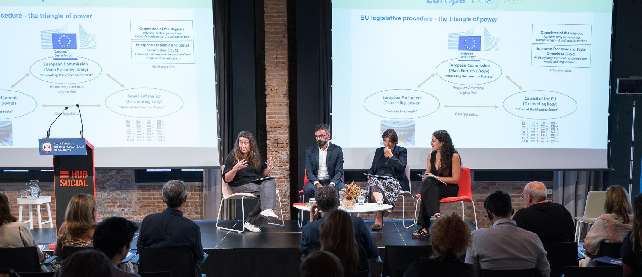 Imatge d'una taula rodona al debat Europa Social 2025