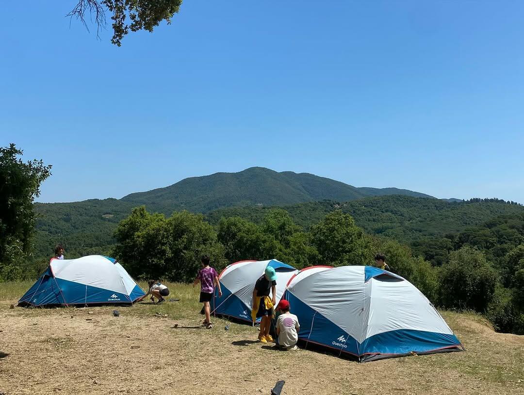 Imatges d'infants i joves de campaments d'estiu 
